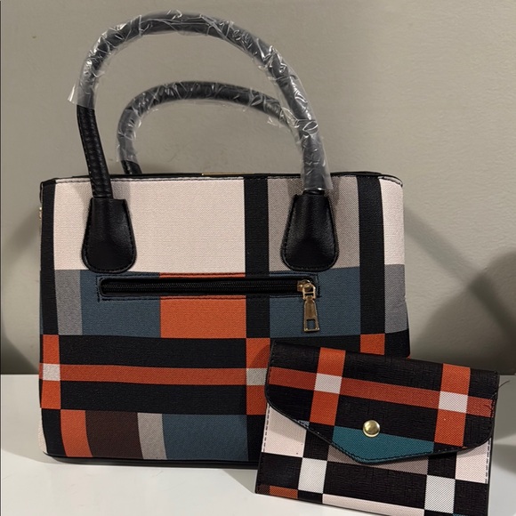 Handbag - Picture 3 of 3